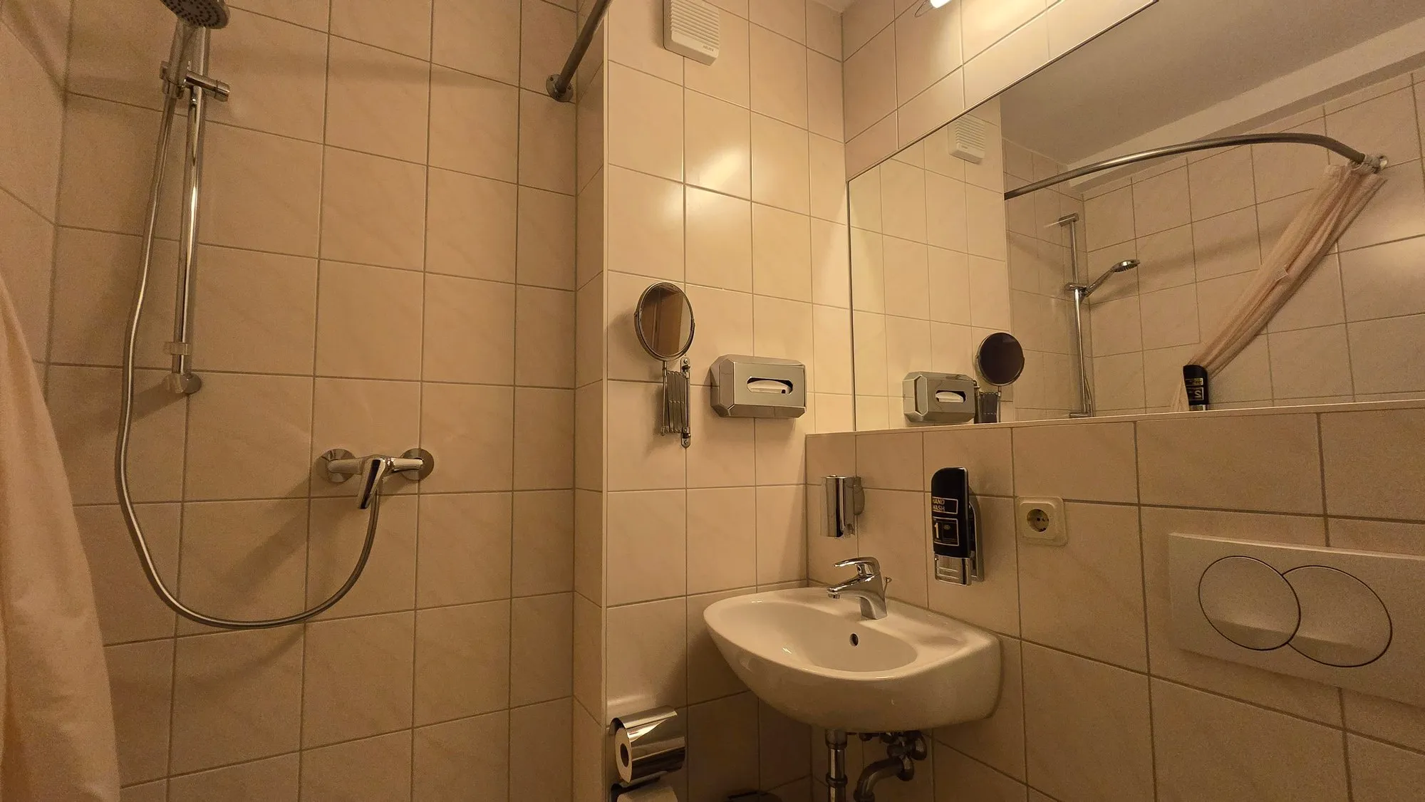 Doppelzimmer oder Studio – Foto 7/7